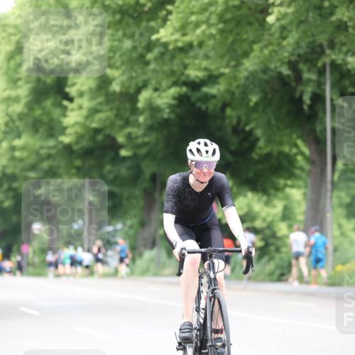 15.06.2025 - 7 Türme Triathlon Yannick Fuchs http://msf.ph/oto/8053565 15.06.2025 13:43:37 Radfahren  meine-sportfotos.de