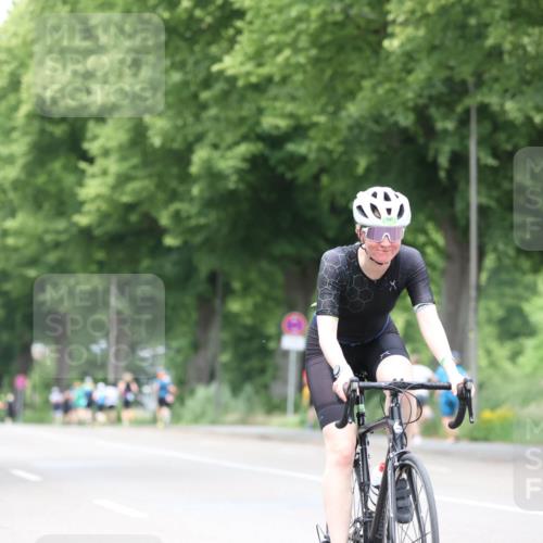 15.06.2025 - 7 Türme Triathlon Yannick Fuchs http://msf.ph/oto/8053566 15.06.2025 13:43:37 Radfahren  meine-sportfotos.de