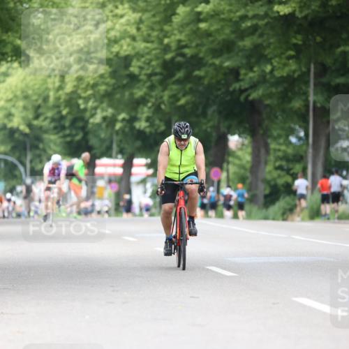 15.06.2025 - 7 Türme Triathlon Yannick Fuchs http://msf.ph/oto/8053583 15.06.2025 13:43:50 Radfahren  meine-sportfotos.de