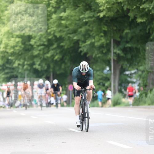 15.06.2025 - 7 Türme Triathlon Yannick Fuchs http://msf.ph/oto/8053599 15.06.2025 13:43:59 Radfahren  meine-sportfotos.de