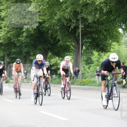 15.06.2025 - 7 Türme Triathlon Yannick Fuchs http://msf.ph/oto/8053610 15.06.2025 13:44:04 Radfahren  meine-sportfotos.de