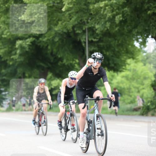 15.06.2025 - 7 Türme Triathlon Yannick Fuchs http://msf.ph/oto/8053614 15.06.2025 13:44:06 Radfahren  meine-sportfotos.de