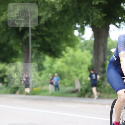15.06.2025 - 7 Türme Triathlon Yannick Fuchs http://msf.ph/oto/8053618 15.06.2025 13:44:09 Radfahren 3 meine-sportfotos.de