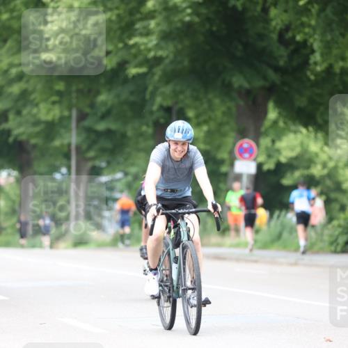 15.06.2025 - 7 Türme Triathlon Yannick Fuchs http://msf.ph/oto/8053633 15.06.2025 13:44:33 Radfahren  meine-sportfotos.de