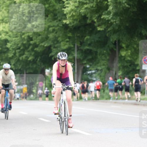 15.06.2025 - 7 Türme Triathlon Yannick Fuchs http://msf.ph/oto/8053694 15.06.2025 13:45:15 Radfahren  meine-sportfotos.de