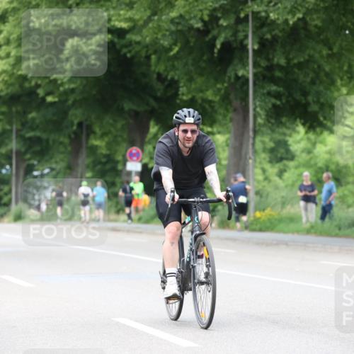15.06.2025 - 7 Türme Triathlon Yannick Fuchs http://msf.ph/oto/8053758 15.06.2025 13:46:07 Radfahren  meine-sportfotos.de