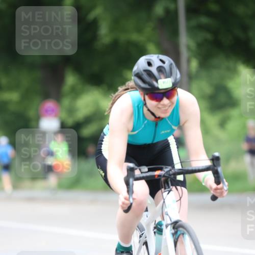 15.06.2025 - 7 Türme Triathlon Yannick Fuchs http://msf.ph/oto/8053769 15.06.2025 13:46:13 Radfahren  meine-sportfotos.de