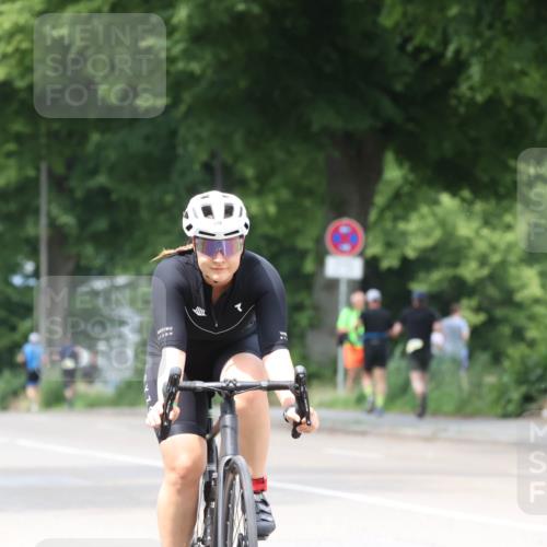 15.06.2025 - 7 Türme Triathlon Yannick Fuchs http://msf.ph/oto/8053795 15.06.2025 13:46:26 Radfahren  meine-sportfotos.de