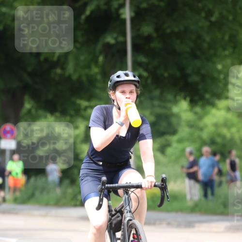 15.06.2025 - 7 Türme Triathlon Yannick Fuchs http://msf.ph/oto/8053802 15.06.2025 13:46:29 Radfahren  meine-sportfotos.de