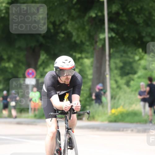 15.06.2025 - 7 Türme Triathlon Yannick Fuchs http://msf.ph/oto/8053806 15.06.2025 13:46:30 Radfahren 453 meine-sportfotos.de