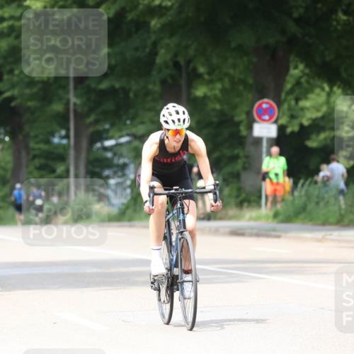 15.06.2025 - 7 Türme Triathlon Yannick Fuchs http://msf.ph/oto/8053808 15.06.2025 13:46:31 Radfahren  meine-sportfotos.de