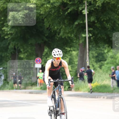 15.06.2025 - 7 Türme Triathlon Yannick Fuchs http://msf.ph/oto/8053810 15.06.2025 13:46:32 Radfahren  meine-sportfotos.de