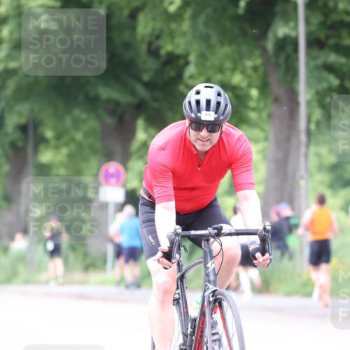 15.06.2025 - 7 Türme Triathlon Yannick Fuchs http://msf.ph/oto/8053917 15.06.2025 13:47:36 Radfahren 553 meine-sportfotos.de