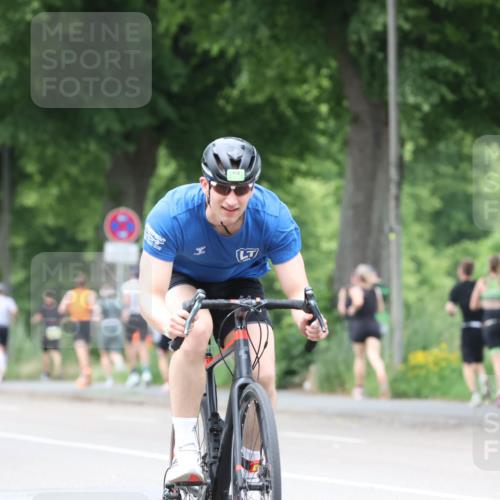 15.06.2025 - 7 Türme Triathlon Yannick Fuchs http://msf.ph/oto/8053920 15.06.2025 13:47:43 Radfahren  meine-sportfotos.de