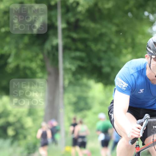 15.06.2025 - 7 Türme Triathlon Yannick Fuchs http://msf.ph/oto/8053923 15.06.2025 13:47:44 Radfahren 1135, 1854 meine-sportfotos.de