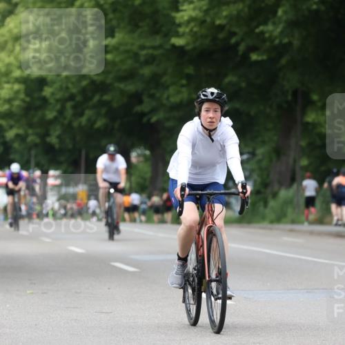 15.06.2025 - 7 Türme Triathlon Yannick Fuchs http://msf.ph/oto/8053956 15.06.2025 13:48:04 Radfahren  meine-sportfotos.de