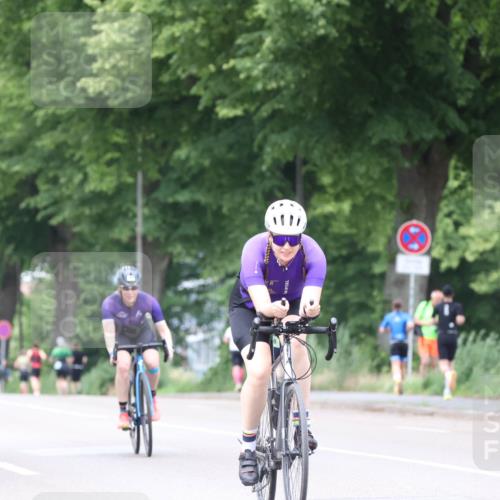 15.06.2025 - 7 Türme Triathlon Yannick Fuchs http://msf.ph/oto/8053970 15.06.2025 13:48:08 Radfahren  meine-sportfotos.de