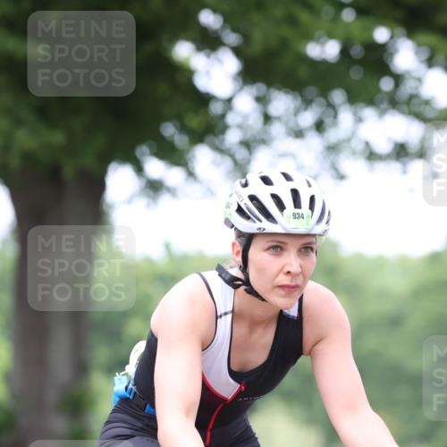 15.06.2025 - 7 Türme Triathlon Yannick Fuchs http://msf.ph/oto/8054009 15.06.2025 13:48:23 Radfahren 334, 2, 934 meine-sportfotos.de