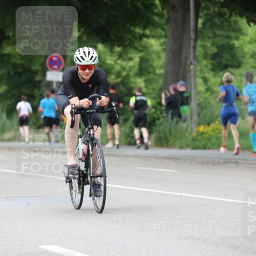 15.06.2025 - 7 Türme Triathlon Yannick Fuchs http://msf.ph/oto/8054018 15.06.2025 13:48:31 Radfahren  meine-sportfotos.de