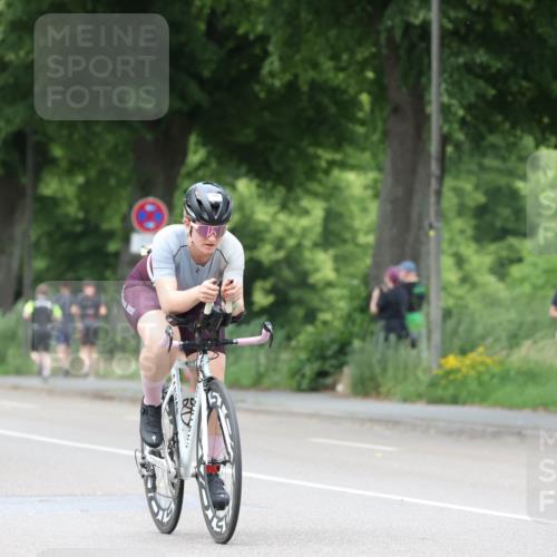15.06.2025 - 7 Türme Triathlon Yannick Fuchs http://msf.ph/oto/8054031 15.06.2025 13:48:37 Radfahren  meine-sportfotos.de