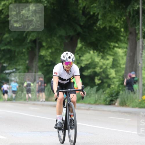 15.06.2025 - 7 Türme Triathlon Yannick Fuchs http://msf.ph/oto/8054036 15.06.2025 13:48:39 Radfahren  meine-sportfotos.de