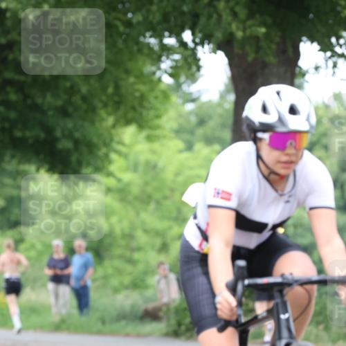 15.06.2025 - 7 Türme Triathlon Yannick Fuchs http://msf.ph/oto/8054039 15.06.2025 13:48:39 Radfahren  meine-sportfotos.de