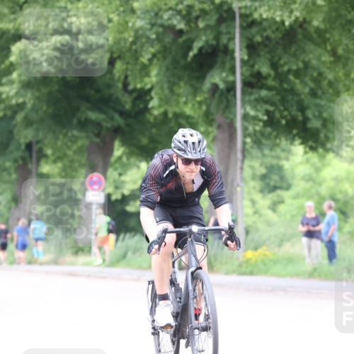 15.06.2025 - 7 Türme Triathlon Yannick Fuchs http://msf.ph/oto/8054042 15.06.2025 13:48:42 Radfahren  meine-sportfotos.de