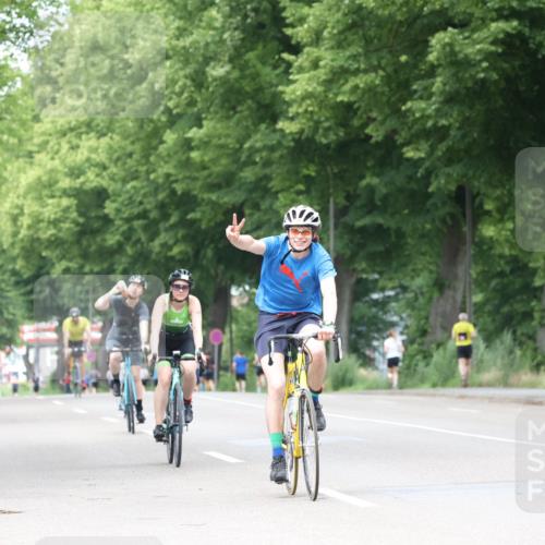 15.06.2025 - 7 Türme Triathlon Yannick Fuchs http://msf.ph/oto/8054082 15.06.2025 13:49:00 Radfahren  meine-sportfotos.de