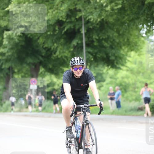 15.06.2025 - 7 Türme Triathlon Yannick Fuchs http://msf.ph/oto/8054151 15.06.2025 13:49:42 Radfahren  meine-sportfotos.de