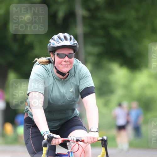 15.06.2025 - 7 Türme Triathlon Yannick Fuchs http://msf.ph/oto/8054173 15.06.2025 13:49:57 Radfahren  meine-sportfotos.de