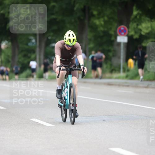 15.06.2025 - 7 Türme Triathlon Yannick Fuchs http://msf.ph/oto/8054230 15.06.2025 13:50:37 Radfahren  meine-sportfotos.de