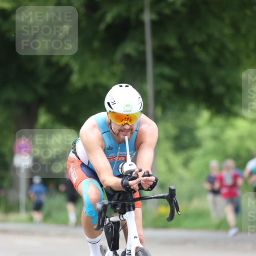 15.06.2025 - 7 Türme Triathlon Yannick Fuchs http://msf.ph/oto/8054243 15.06.2025 13:50:42 Radfahren  meine-sportfotos.de