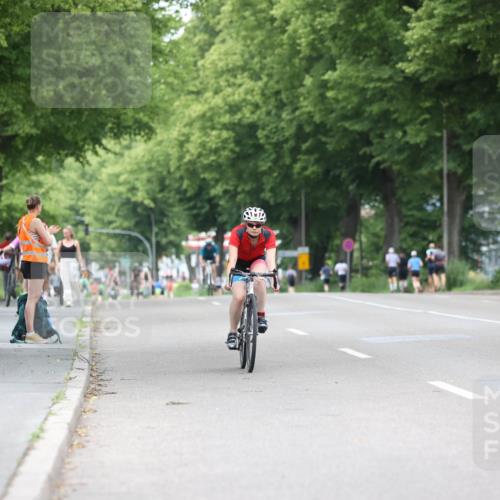 15.06.2025 - 7 Türme Triathlon Yannick Fuchs http://msf.ph/oto/8054263 15.06.2025 13:50:48 Radfahren  meine-sportfotos.de