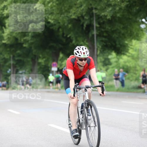 15.06.2025 - 7 Türme Triathlon Yannick Fuchs http://msf.ph/oto/8054271 15.06.2025 13:50:50 Radfahren 911 meine-sportfotos.de