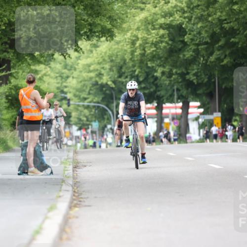 15.06.2025 - 7 Türme Triathlon Yannick Fuchs http://msf.ph/oto/8054306 15.06.2025 13:51:39 Radfahren  meine-sportfotos.de