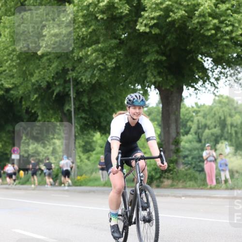 15.06.2025 - 7 Türme Triathlon Yannick Fuchs http://msf.ph/oto/8054328 15.06.2025 13:51:50 Radfahren  meine-sportfotos.de