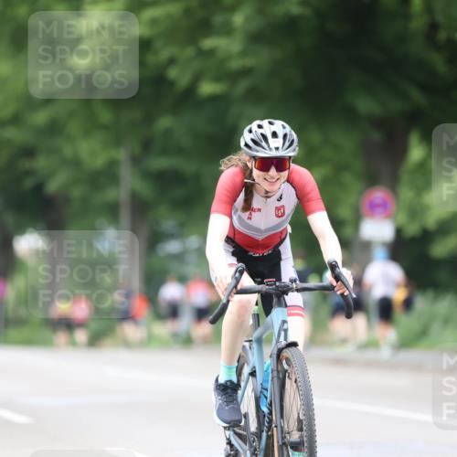 15.06.2025 - 7 Türme Triathlon Yannick Fuchs http://msf.ph/oto/8054335 15.06.2025 13:51:55 Radfahren  meine-sportfotos.de