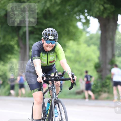 15.06.2025 - 7 Türme Triathlon Yannick Fuchs http://msf.ph/oto/8054346 15.06.2025 13:52:07 Radfahren 418 meine-sportfotos.de