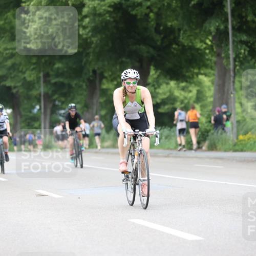 15.06.2025 - 7 Türme Triathlon Yannick Fuchs http://msf.ph/oto/8054385 15.06.2025 13:52:30 Radfahren  meine-sportfotos.de