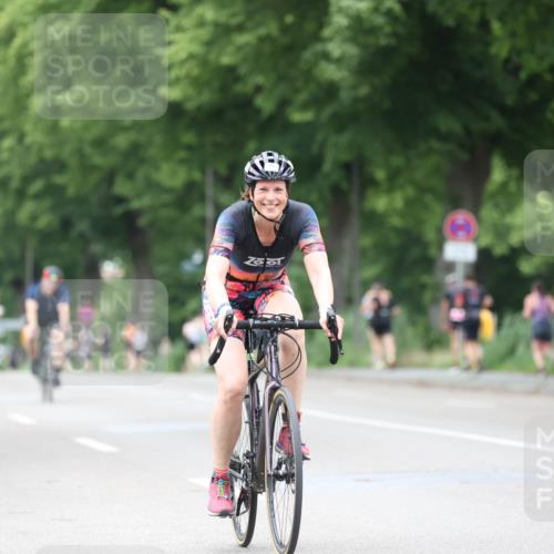 15.06.2025 - 7 Türme Triathlon Yannick Fuchs http://msf.ph/oto/8054427 15.06.2025 13:52:57 Radfahren  meine-sportfotos.de