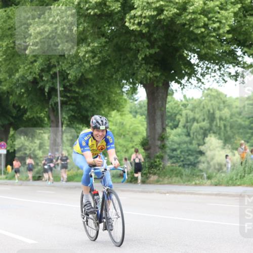 15.06.2025 - 7 Türme Triathlon Yannick Fuchs http://msf.ph/oto/8054459 15.06.2025 13:53:11 Radfahren  meine-sportfotos.de