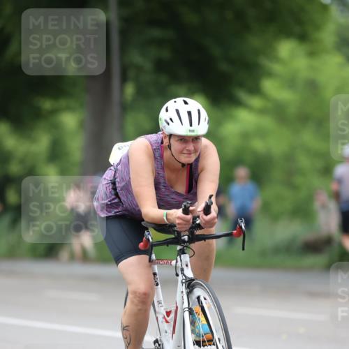 15.06.2025 - 7 Türme Triathlon Yannick Fuchs http://msf.ph/oto/8054467 15.06.2025 13:53:16 Radfahren 800 meine-sportfotos.de