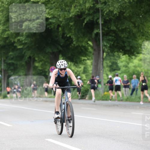 15.06.2025 - 7 Türme Triathlon Yannick Fuchs http://msf.ph/oto/8054484 15.06.2025 13:53:23 Radfahren  meine-sportfotos.de