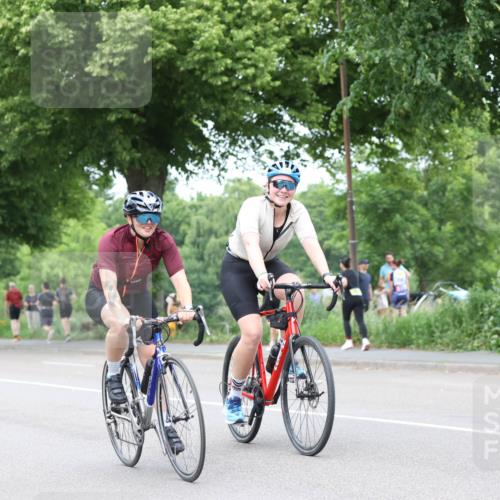 15.06.2025 - 7 Türme Triathlon Yannick Fuchs http://msf.ph/oto/8054506 15.06.2025 13:53:31 Radfahren  meine-sportfotos.de