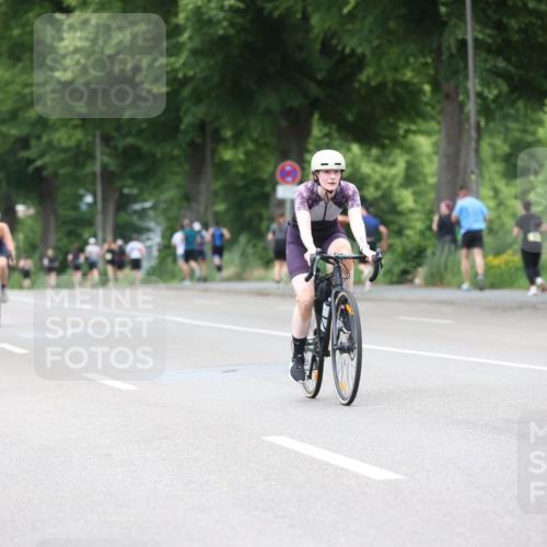 15.06.2025 - 7 Türme Triathlon Yannick Fuchs http://msf.ph/oto/8054529 15.06.2025 13:53:40 Radfahren  meine-sportfotos.de