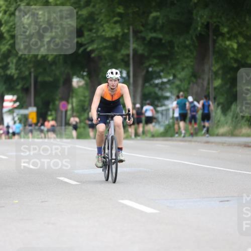 15.06.2025 - 7 Türme Triathlon Yannick Fuchs http://msf.ph/oto/8054531 15.06.2025 13:53:41 Radfahren  meine-sportfotos.de