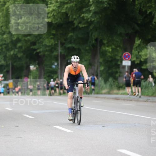15.06.2025 - 7 Türme Triathlon Yannick Fuchs http://msf.ph/oto/8054534 15.06.2025 13:53:42 Radfahren  meine-sportfotos.de