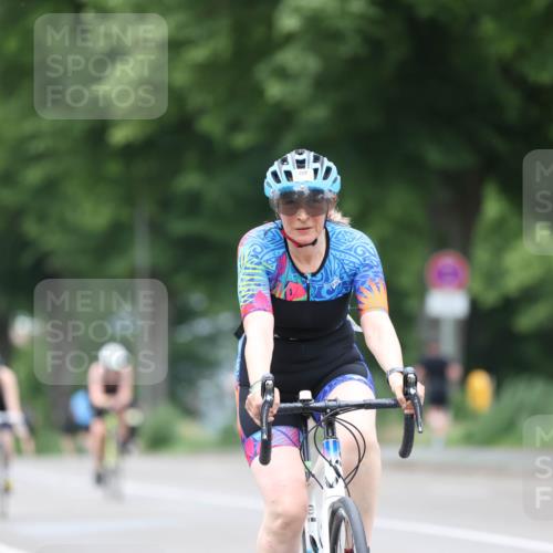 15.06.2025 - 7 Türme Triathlon Yannick Fuchs http://msf.ph/oto/8054541 15.06.2025 13:54:08 Radfahren  meine-sportfotos.de