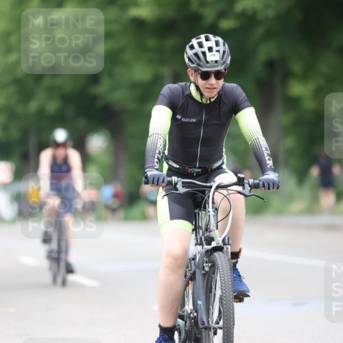 15.06.2025 - 7 Türme Triathlon Yannick Fuchs http://msf.ph/oto/8054558 15.06.2025 13:54:14 Radfahren 1173 meine-sportfotos.de