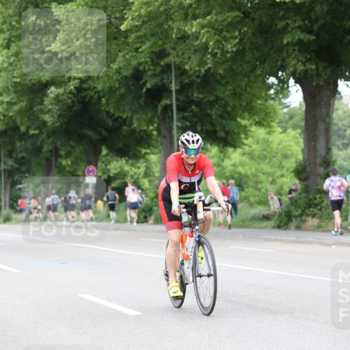 15.06.2025 - 7 Türme Triathlon Yannick Fuchs http://msf.ph/oto/8054588 15.06.2025 13:54:33 Radfahren  meine-sportfotos.de
